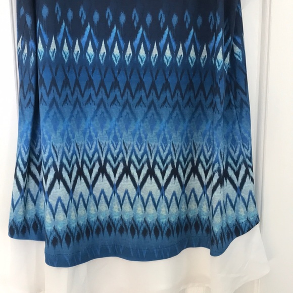 Designer Tank.Sleeveless.Blue Print.Never worn.SzM - Picture 5 of 5